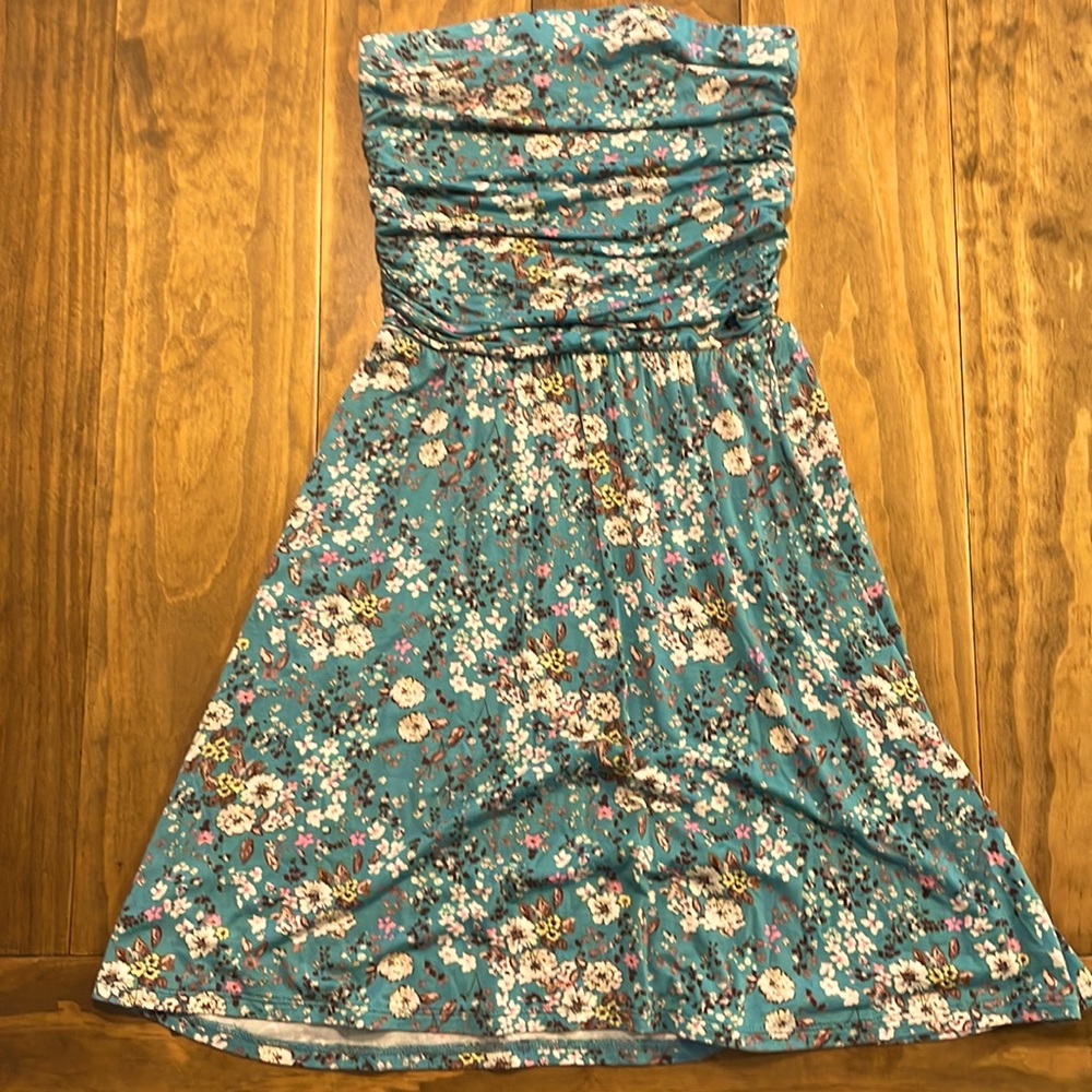 Strapless dress